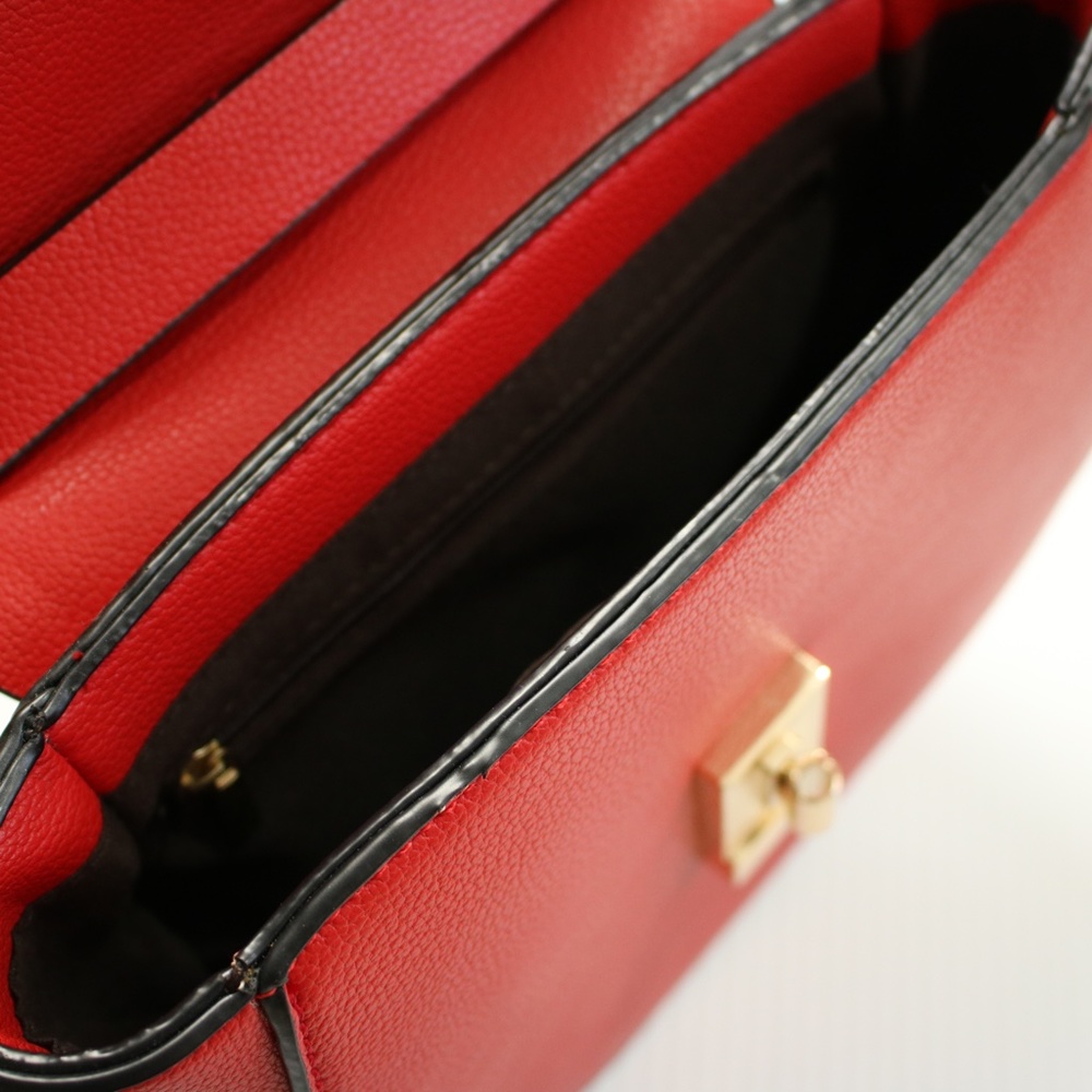 Red Gold Hardware Designer Style Shoulder Crossbody Bag - Picture 5 of 7